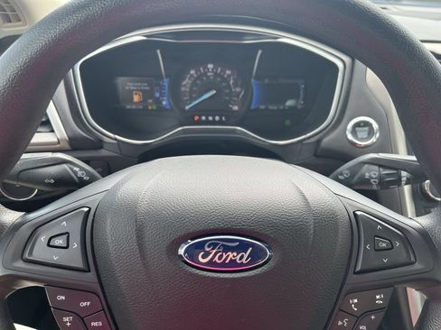 Used 2018 Ford Fusion S FWD image 14