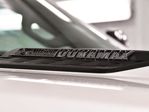 Used 2022 Chevrolet Silverado 2500 LTZ w/ LTZ Plus Package image 10