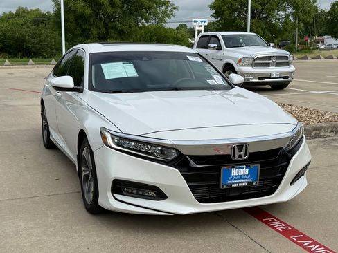 Used 2018 Honda Accord EX image 7
