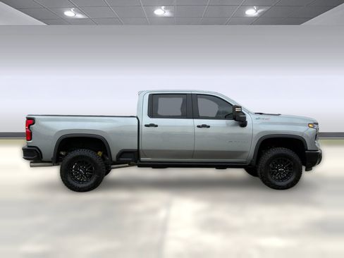New 2026 Chevrolet Silverado 2500 ZR2 image 8