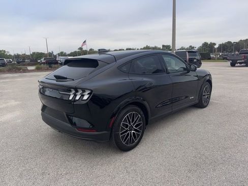 Used 2025 Ford Mustang Mach-E Premium image 5