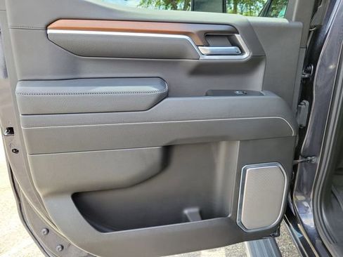 Certified 2025 GMC Sierra 1500 Denali w/ Denali Reserve Package AWD/4WD image 15