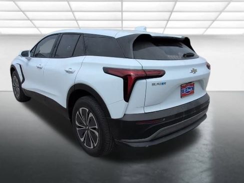 New 2026 Chevrolet Blazer EV LT image 2