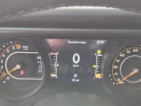 New 2025 Jeep Gladiator Mojave w/ Convenience Group image 10