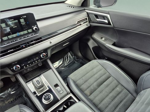 Used 2024 Mitsubishi Outlander SE FWD image 16
