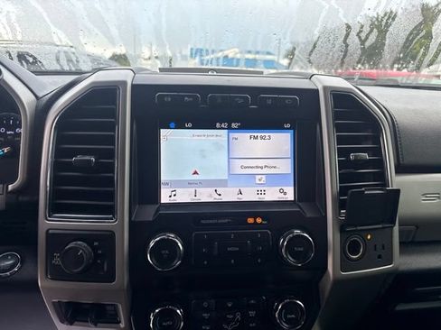 Used 2019 Ford F250 Lariat w/ Lariat Ultimate Package AWD/4WD image 12