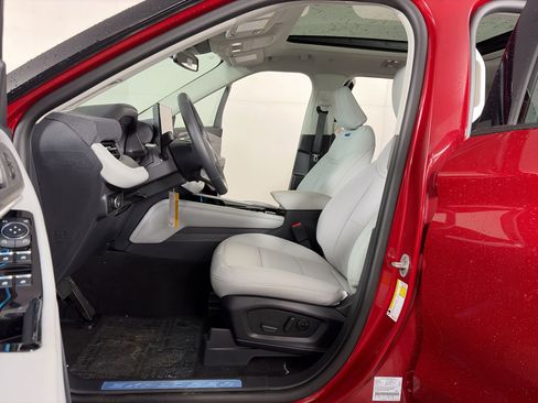 New 2026 Ford Explorer Platinum image 17