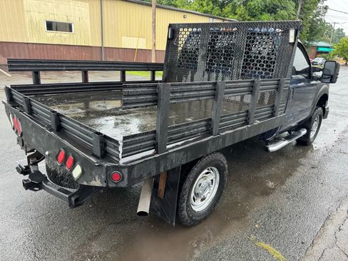 Used 2016 Ford F250 XL w/ XL Appearance Package AWD/4WD image 5