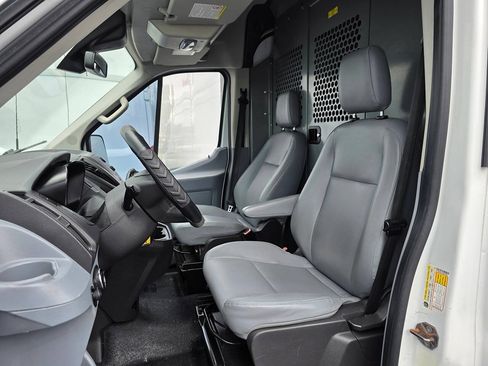 Used 2015 Ford Transit 250 148 Medium Roof RWD image 10