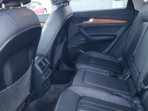 Used 2023 Audi Q5 2.0T Premium AWD/4WD image 17