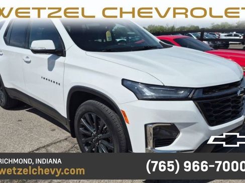 Used 2023 Chevrolet Traverse RS AWD/4WD image 1