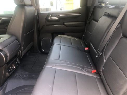 Used 2022 GMC Sierra 1500 SLT image 23