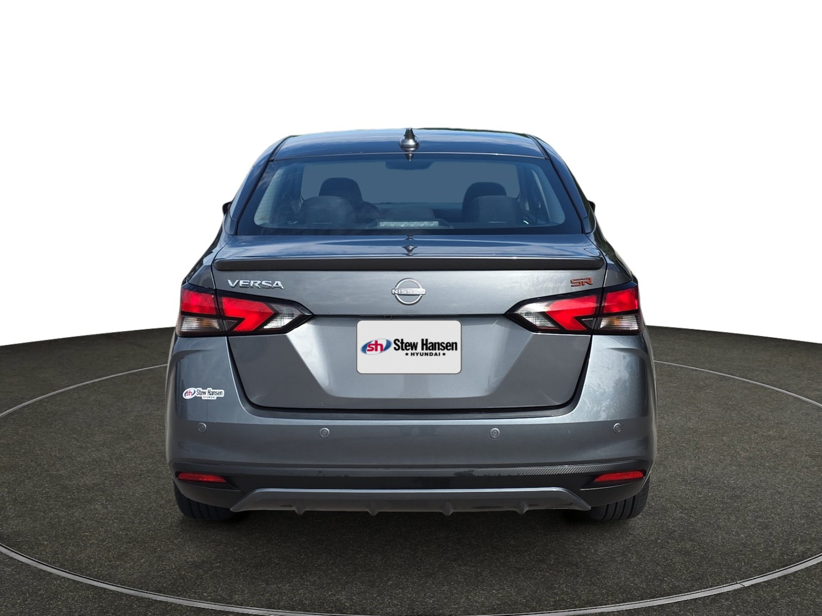 Used 2024 Nissan Versa SR FWD image 5