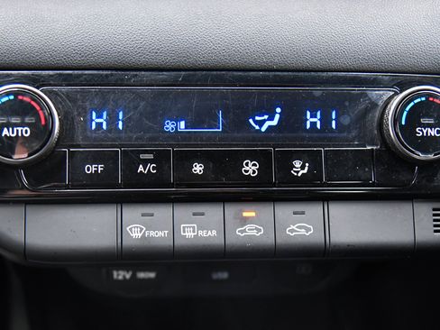 Used 2025 Hyundai Elantra Sport image 21