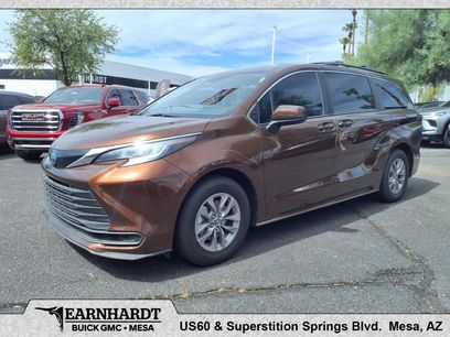 Used 2022 Toyota Sienna LE