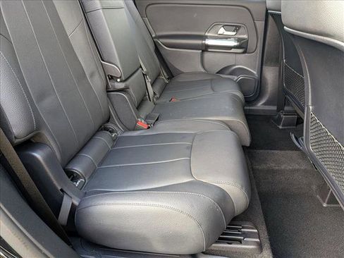 Certified 2022 Mercedes-Benz GLB 250 image 19
