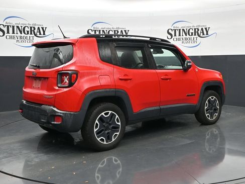 Used 2015 Jeep Renegade Trailhawk w/ Premium Leather Group AWD/4WD image 7