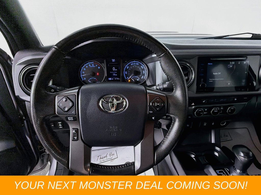 Used 2016 Toyota Tacoma TRD Sport AWD/4WD image 11