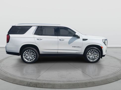 Used 2023 GMC Yukon Denali AWD/4WD image 9