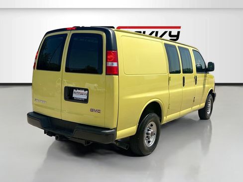 Used 2025 GMC Savana 2500 w/ Enhanced Convenience Package RWD image 7