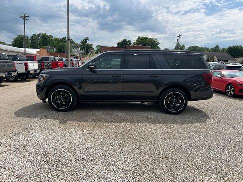 Used 2023 Ford Expedition Max Limited AWD/4WD image 5