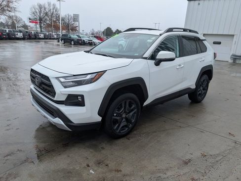 Used 2024 Toyota RAV4 Adventure image 33