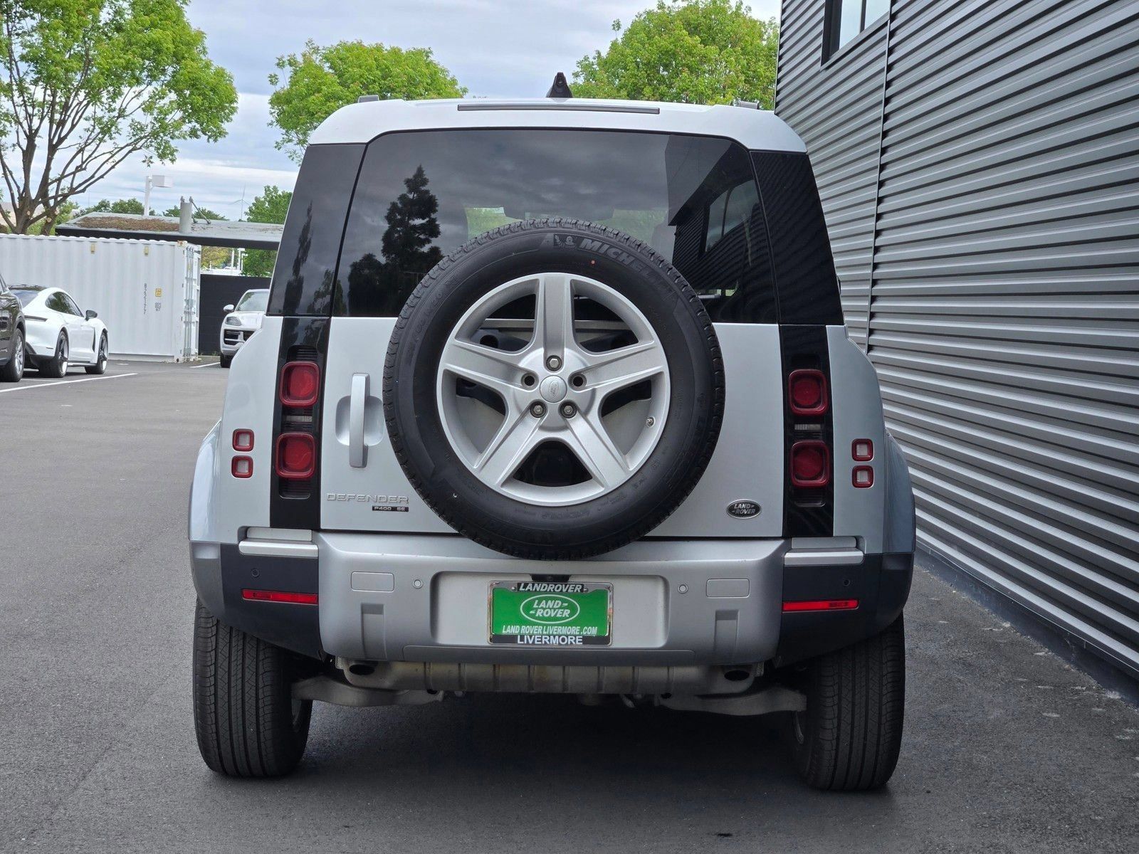 Used 2020 Land Rover Defender 110 SE AWD/4WD image 6