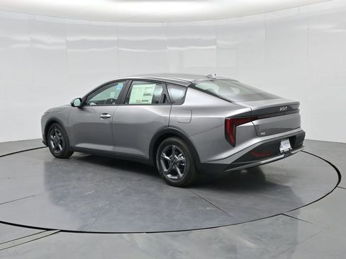 New 2026 Kia K4 LXS FWD image 5