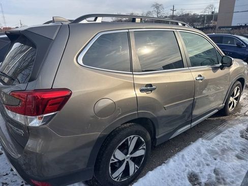 Used 2019 Subaru Forester Touring image 11
