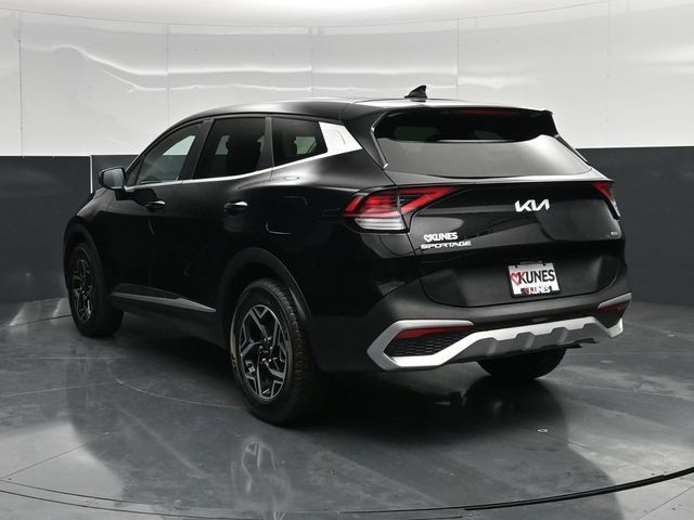 Used 2025 Kia Sportage LX AWD/4WD image 11