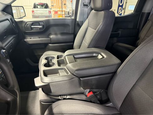 Used 2023 Chevrolet Silverado 1500 Custom AWD/4WD image 14