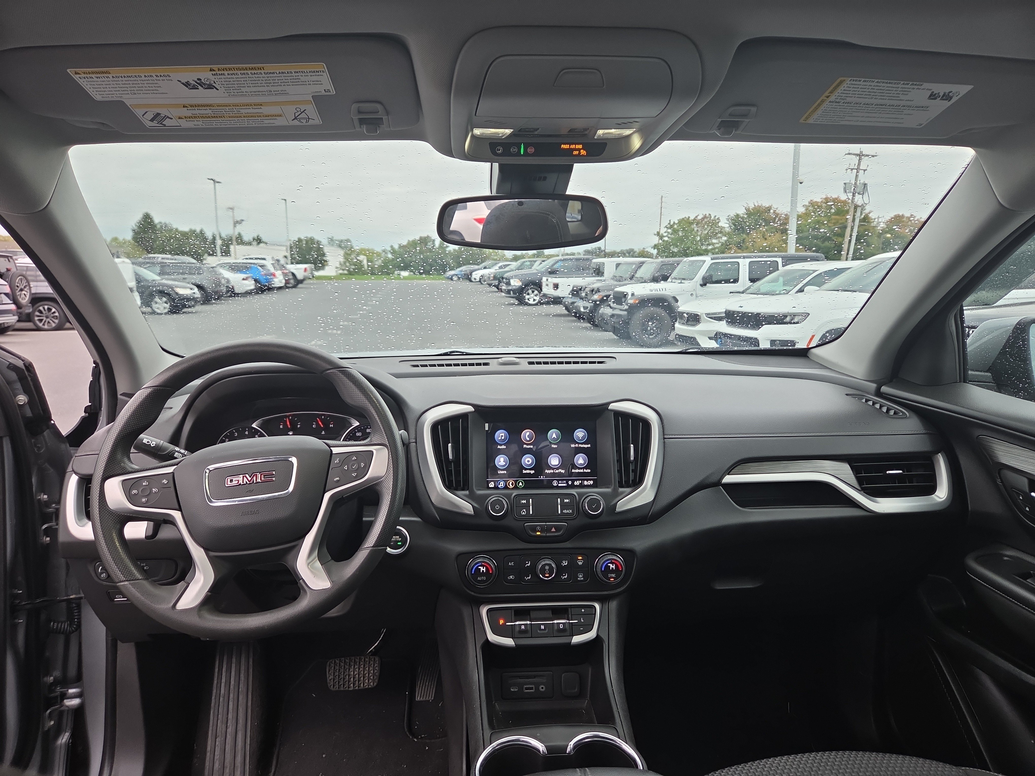 Used 2023 GMC Terrain SLE w/ Driver Convenience Package FWD image 5