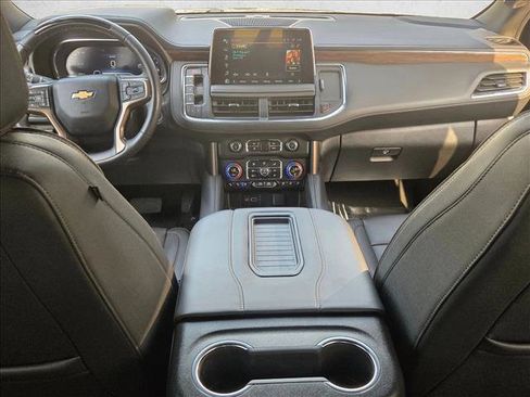 Used 2024 Chevrolet Suburban High Country w/ Advanced Technology Package image 18