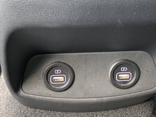Used 2023 Hyundai Santa Fe SEL w/ Premium Package FWD image 14