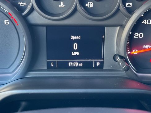 Certified 2022 Chevrolet Silverado 1500 Custom image 32