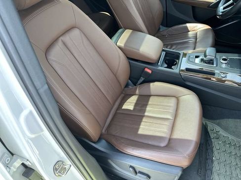 Used 2019 Audi Q5 2.0T Premium Plus w/ Premium Plus Package AWD/4WD image 28