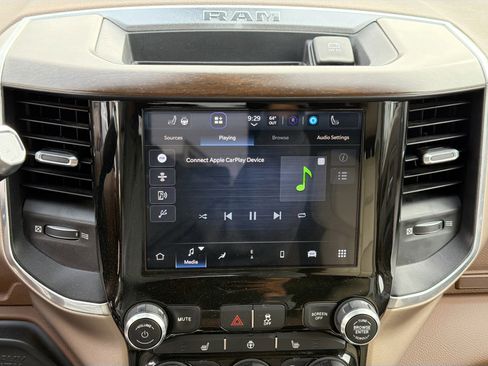 Used 2022 RAM 2500 Laramie image 29