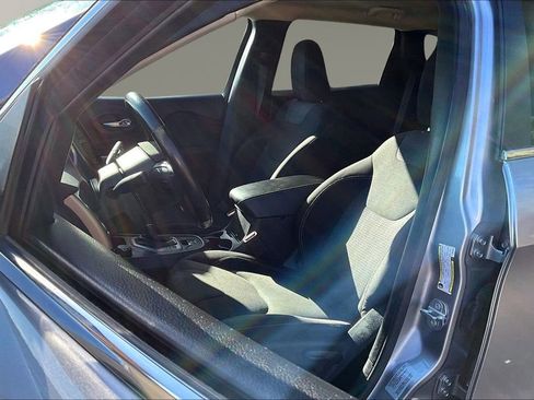 Used 2017 Jeep Cherokee Latitude w/ Cold Weather Group image 22