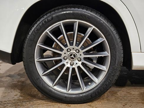 Used 2021 Mercedes-Benz GLE 350 4MATIC image 17