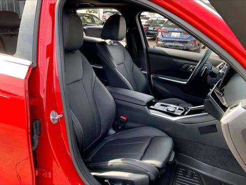 Used 2024 BMW 330i Sedan w/ Convenience Package image 10