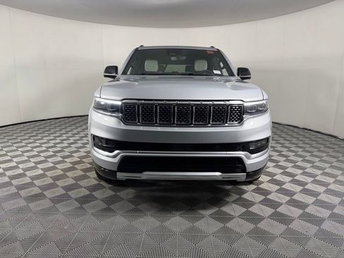 Certified 2025 Jeep Grand Wagoneer 4WD image 5
