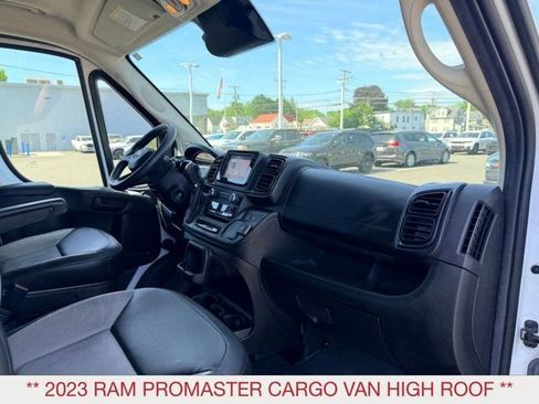 Used 2023 RAM ProMaster 2500 FWD image 9