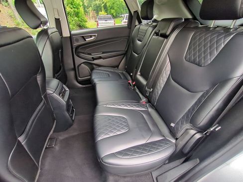 Certified 2024 Ford Edge Titanium AWD/4WD image 15