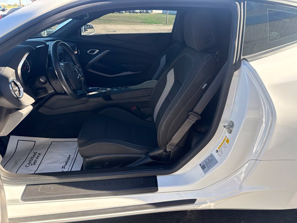 Used 2023 Chevrolet Camaro LT RWD image 13