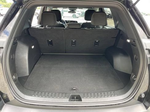 Used 2025 Chevrolet Equinox LT AWD/4WD image 13