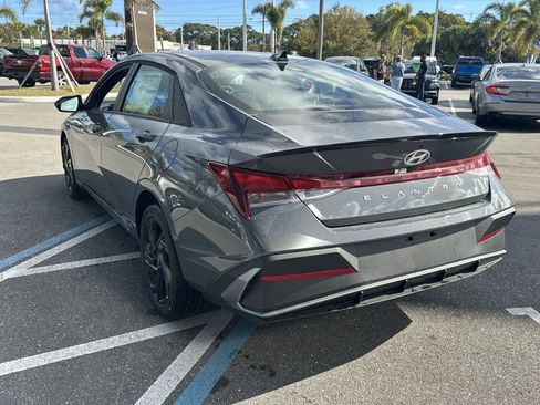 New 2026 Hyundai Elantra Sport FWD image 8