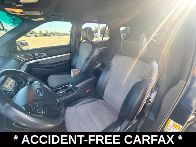 Used 2017 Ford Explorer XLT w/ Equipment Group 202A FWD image 18