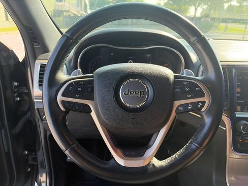 Used 2014 Jeep Grand Cherokee Limited w/ Luxury Group II AWD/4WD image 19