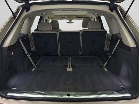 Used 2019 Audi Q7 3.0T Prestige w/ Prestige Package AWD/4WD image 20