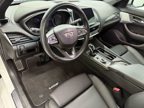 Used 2022 Cadillac CT5 V image 14